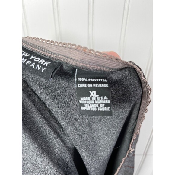 NEW YORK & COMPANY Skirt Women’s Size XL Dark Gray Burgundy Business Casual - Picture 3 of 5